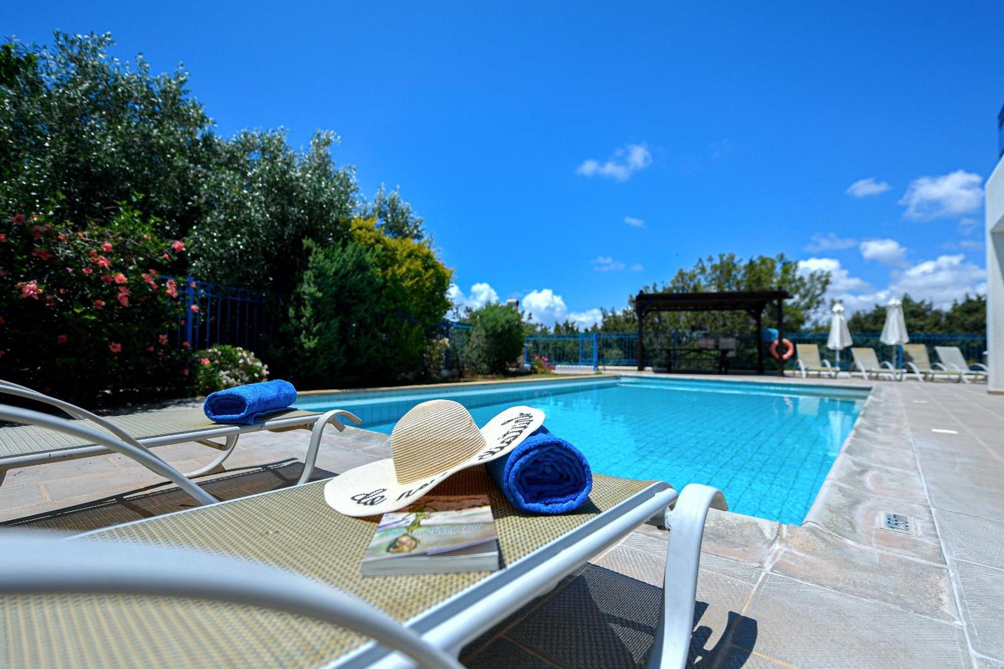 Azzurro Holiday Villas بييا المظهر الخارجي الصورة